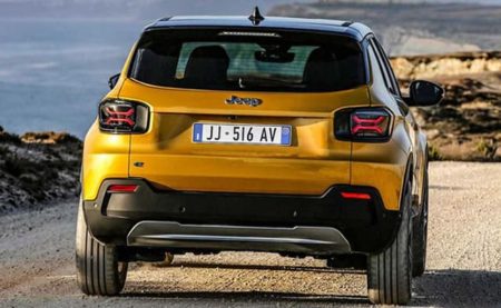 Jeep Avanger il nuovo B-SUV con capacità da fuoristrada e un'estetica giovanile e accattivante. Offerta Noleggio Lungo Termine Pronta Consegna MCM Leasys