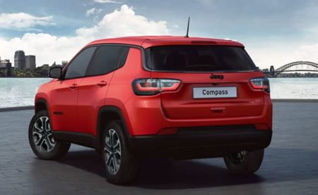 Jeep Compass linea sportiva e accattivante. Offerta Noleggio Lungo Termine Pronta Consegna MCM Leasys