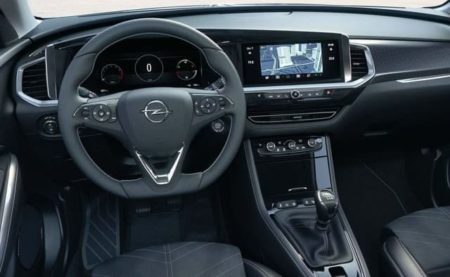 Opel grandland abitacolo spazioso. Offerta Noleggio Lungo Termine Pronta Consegna MCM Agenzia Leasys